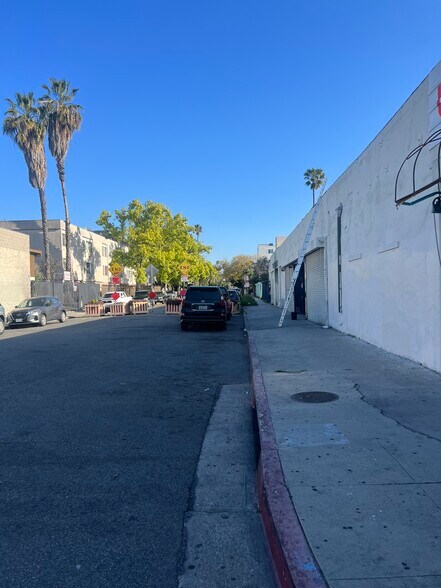 More Photos Of 2225 W Pico Blvd, Los Angeles Freestanding For Lease