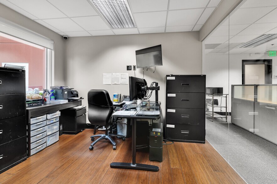 More Photos Of 12595 SW 137th Ave, Miami Office Residential For Lease