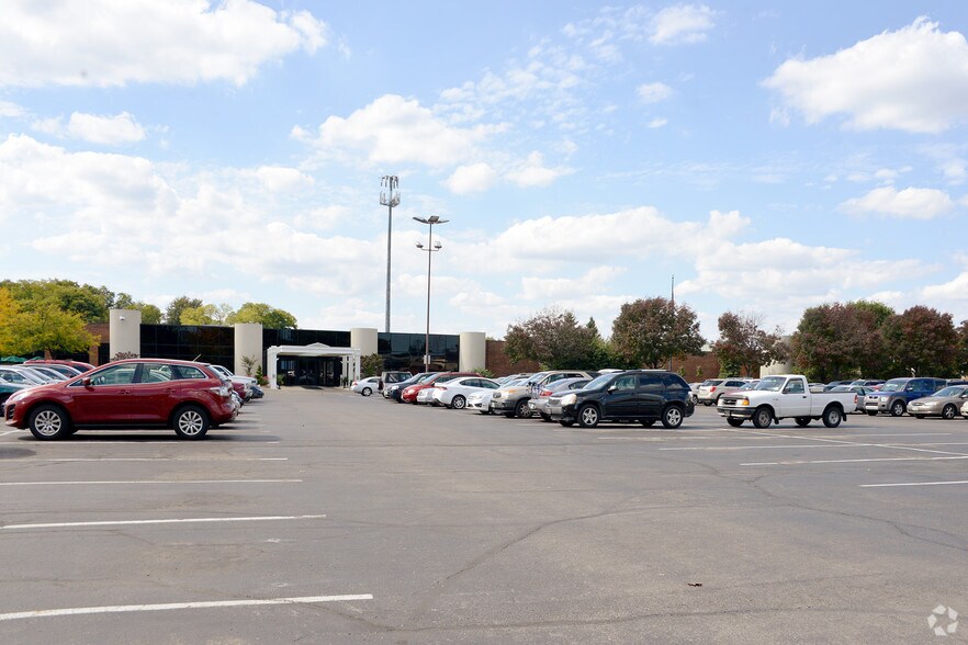 More Photos Of 5959 Bigger Rd, Kettering Light Distribution For Sale