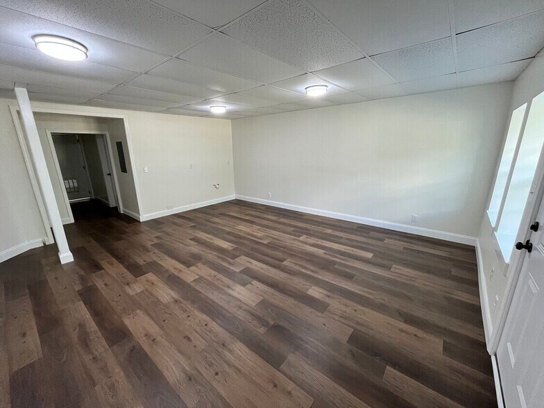More Photos Of 697 Rhea County Hwy, Dayton Loft Creative Space For Lease