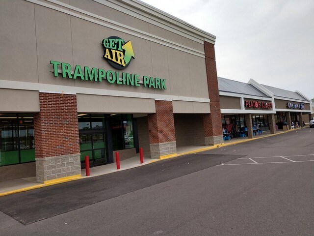 More Photos Of 8317-8361 Springboro Pike, Miamisburg Unknown For Lease