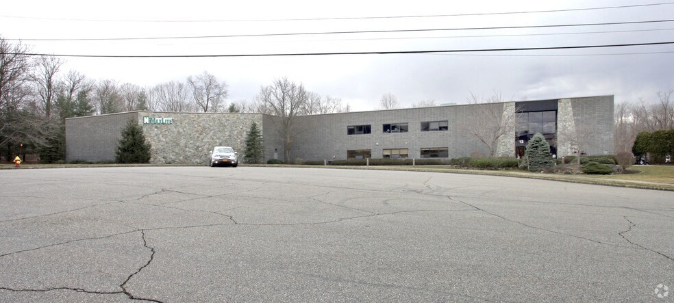 Primary Photo Of 12 York Ave, West Caldwell Warehouse For Lease