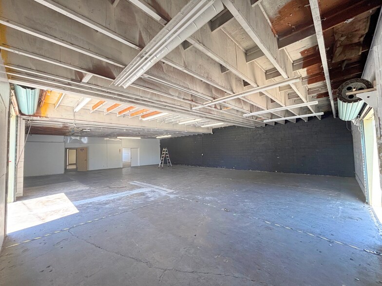 More Photos Of 4095 Deeble St, Sacramento Industrial For Lease