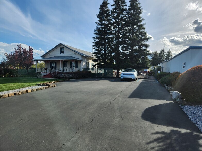 More Photos Of 7306 White House Dr, Anderson Specialty For Sale