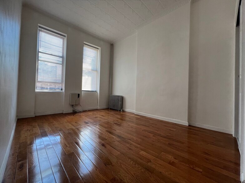 More Photos Of 349 Grove St, Brooklyn Apartments For Sale