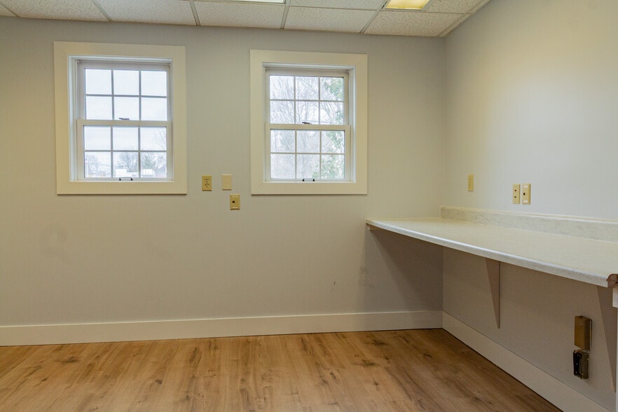 More Photos Of 527 Ocean Ave, Portland Medical For Sale