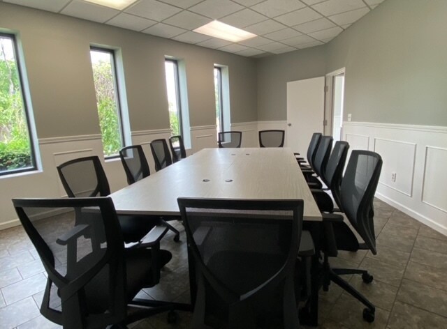 More Photos Of 36887 Schoolcraft Rd, Livonia Coworking Space