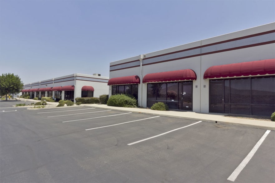 More Photos Of 21935 Van Buren St, Grand Terrace Warehouse For Lease