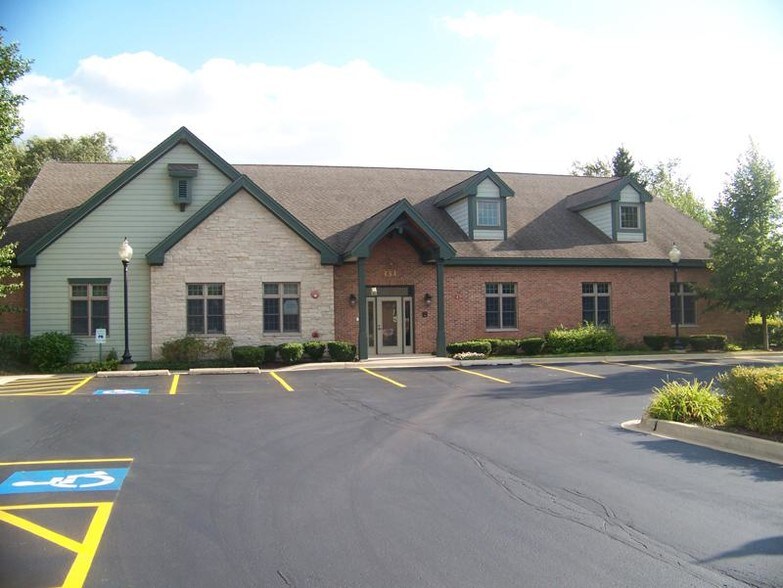 More Photos Of 134 W Lake St, Bloomingdale Coworking Space