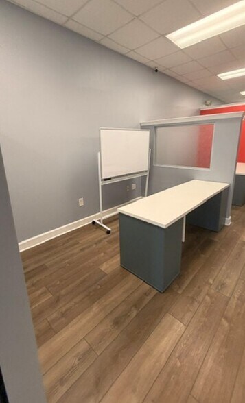 More Photos Of 42605-42681 Hwy 27, Davenport General Retail For Lease