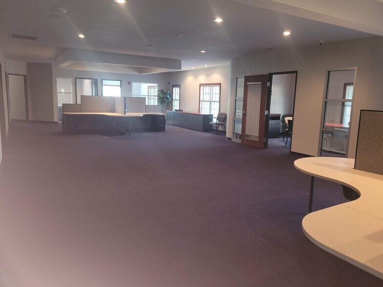 More Photos Of 116 County Line Rd W, Westerville Loft Creative Space For Lease