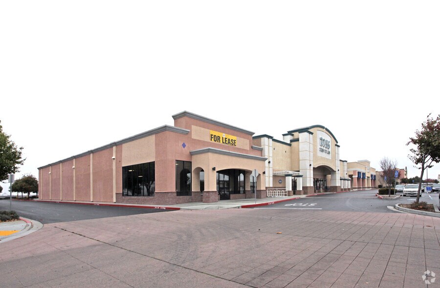 More Photos Of 1265-1295 N Davis Rd, Salinas Unknown For Lease