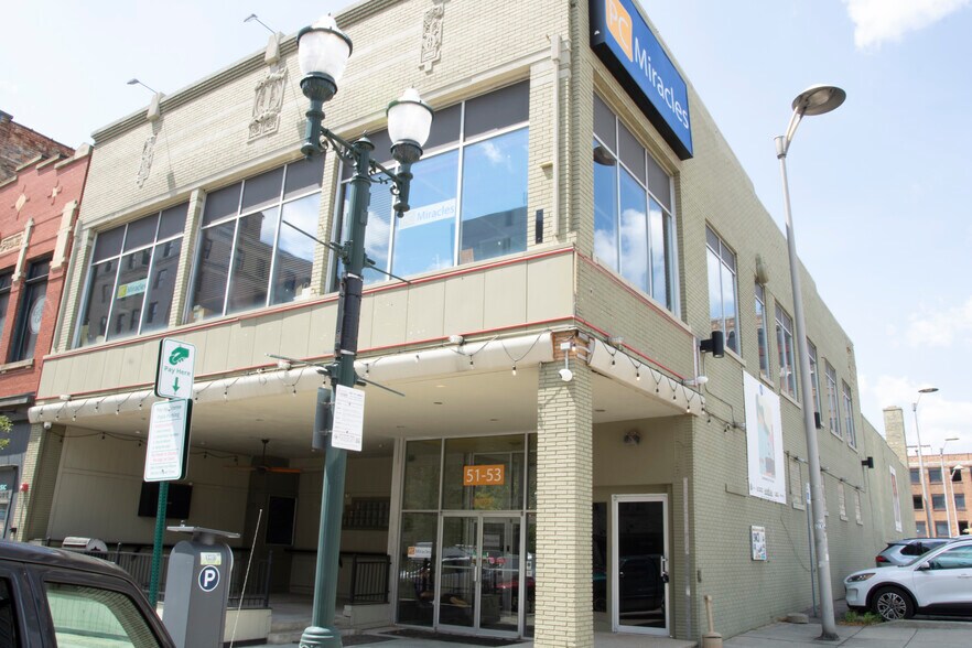 Primary Photo Of 51 N Saginaw St, Pontiac Storefront Retail Office For Sale