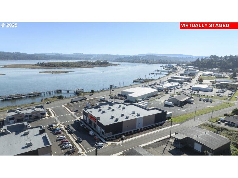 More Photos Of 1233 Teakwood Ave, Coos Bay General Retail For Sale