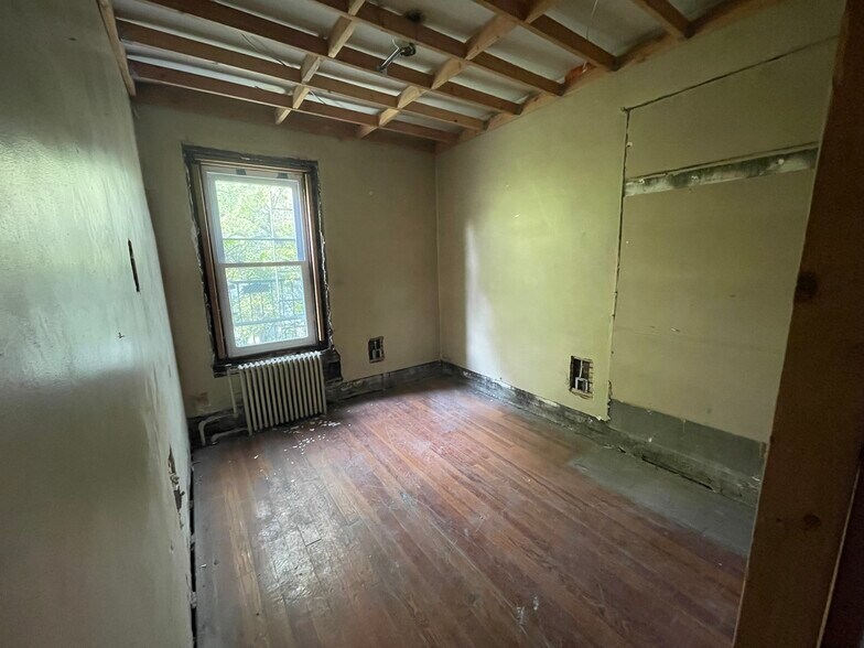 More Photos Of 65 Hopkins Ave, Jersey City Apartments For Sale