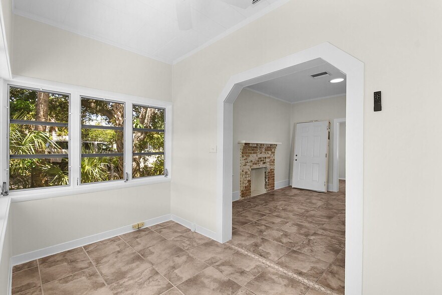 More Photos Of 300 SE Detroit Ave, Stuart Office For Sale