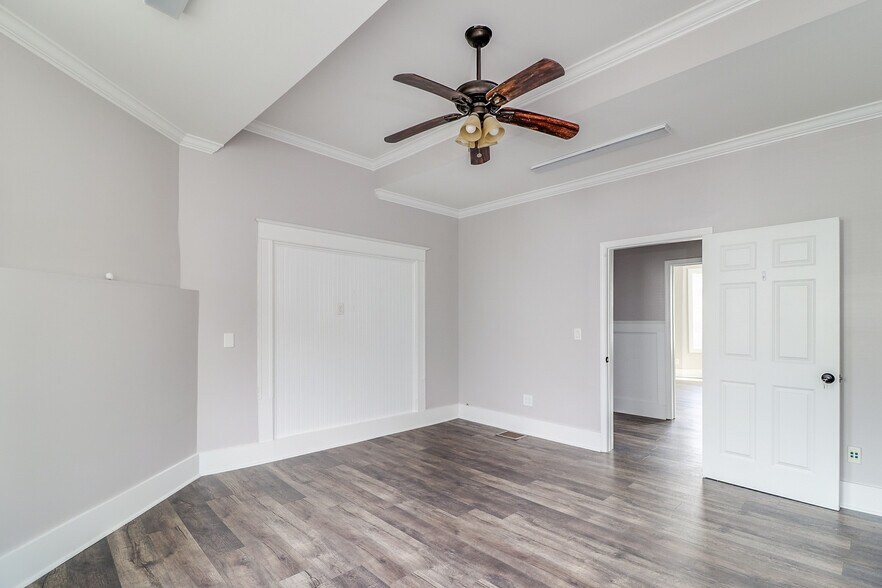 More Photos Of 104 W Candler St, Winder Medical For Sale