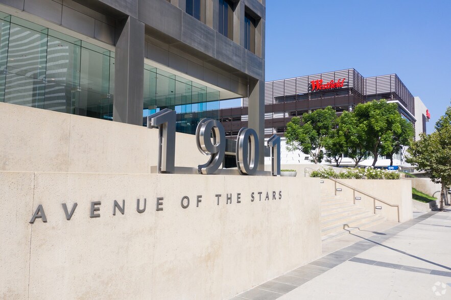 More Photos Of 1901 Avenue of the Stars, Los Angeles Office For Lease