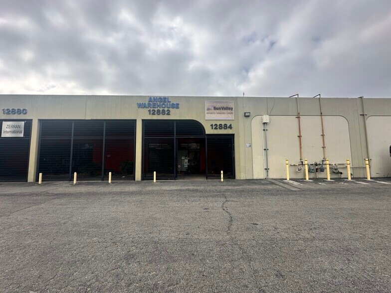 More Photos Of 12878-12926 Pierce St, Pacoima Warehouse For Lease