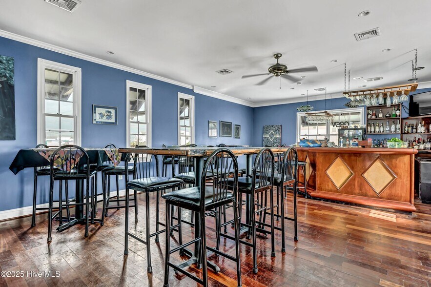 More Photos Of 211 S Topsail Dr, Surf City Restaurant For Sale