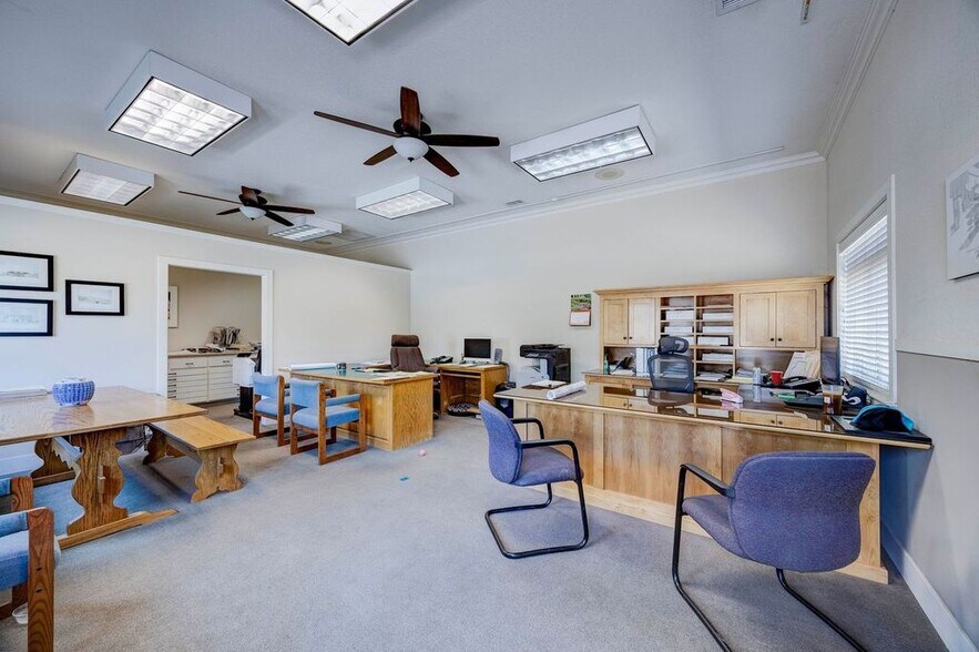 More Photos Of 3836 HWY 49 S, Mariposa Light Manufacturing For Sale