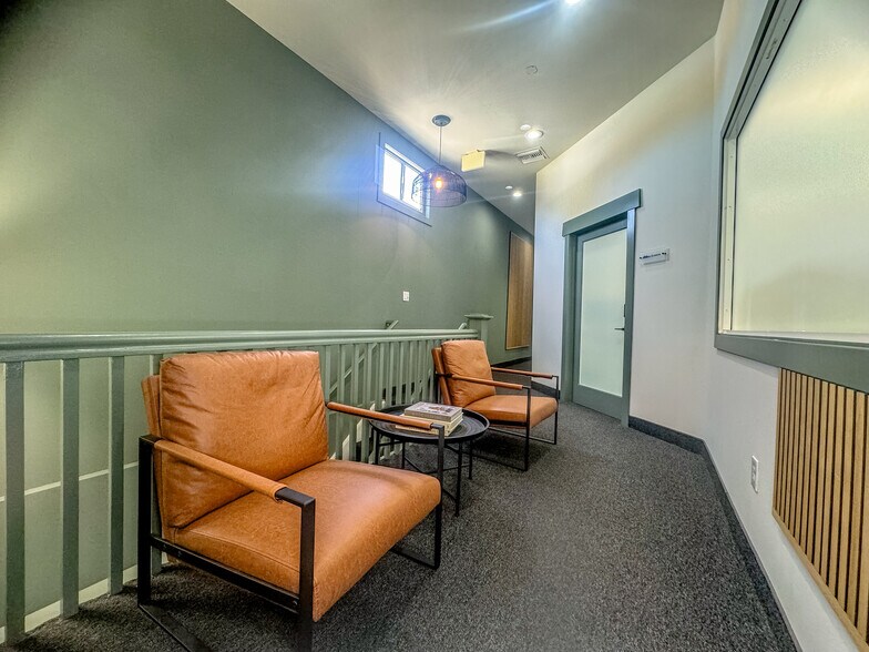 More Photos Of 212 Main St, Seal Beach Office Residential For Lease