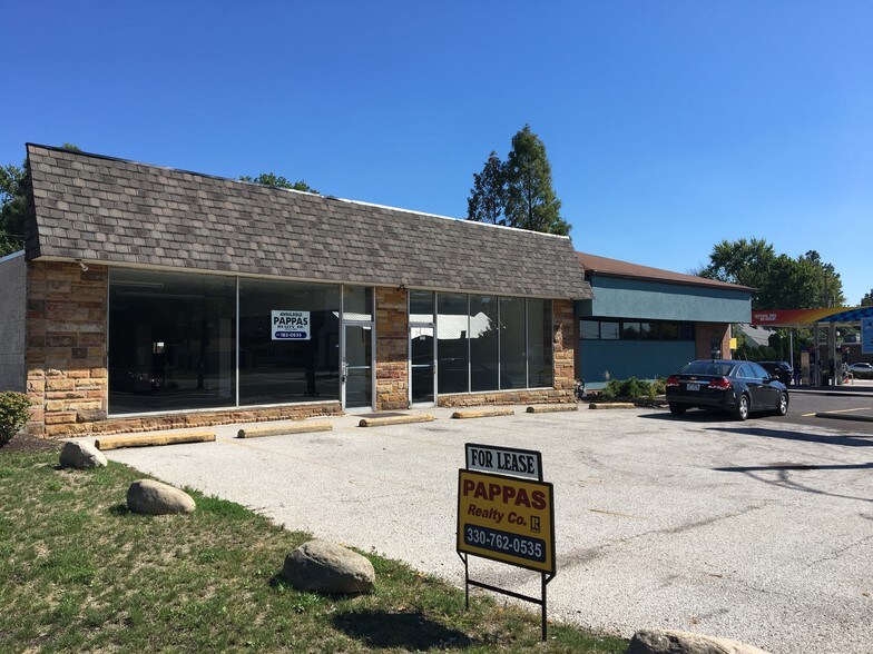 More Photos Of 2131 State Rd, Cuyahoga Falls Freestanding For Lease