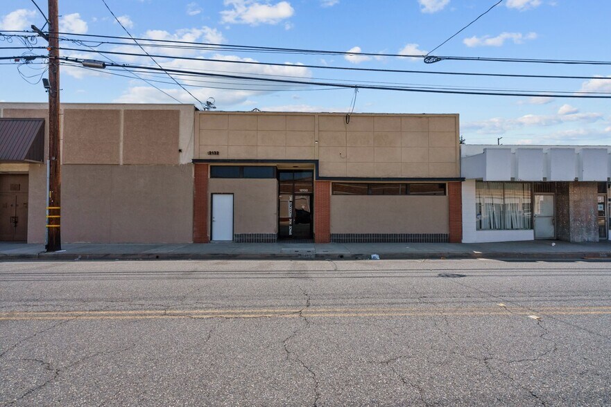 More Photos Of 12132 Front St, Norwalk Storefront Retail Office For Lease