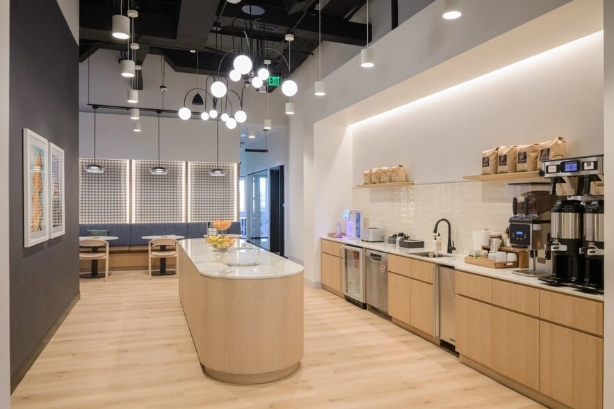 Primary Photo Of 2128-2158 W 32nd Ave, Denver Coworking Space
