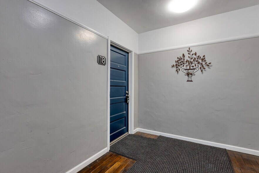 More Photos Of 1559 N Hill Ave, Pasadena Apartments For Sale
