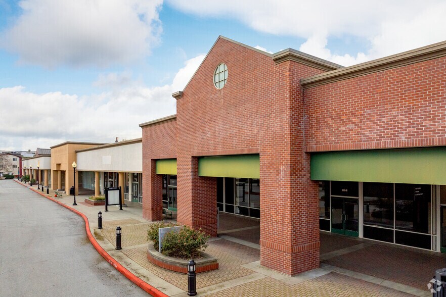 More Photos Of 8555 San Ysidro Ave, Gilroy Freestanding For Lease
