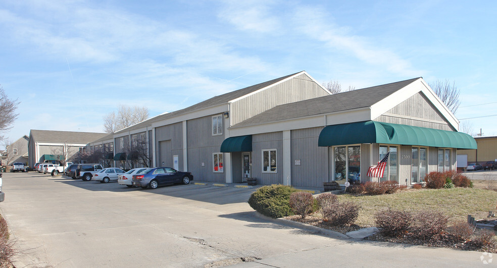 Primary Photo Of 2500 W 31st St, Lawrence Office For Sale