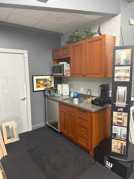 More Photos Of 3373-3375 Mount Diablo Blvd, Lafayette Loft Creative Space For Sale