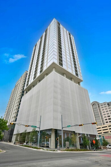 More Photos Of 313 W 17th St, Austin Apartments For Sale