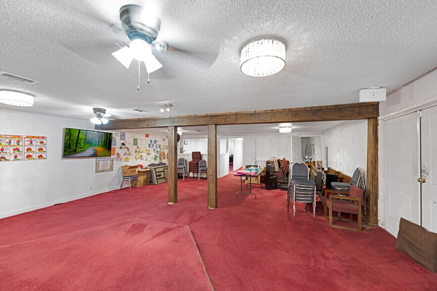 More Photos Of 7512 Lockwood Dr, Houston Specialty For Sale