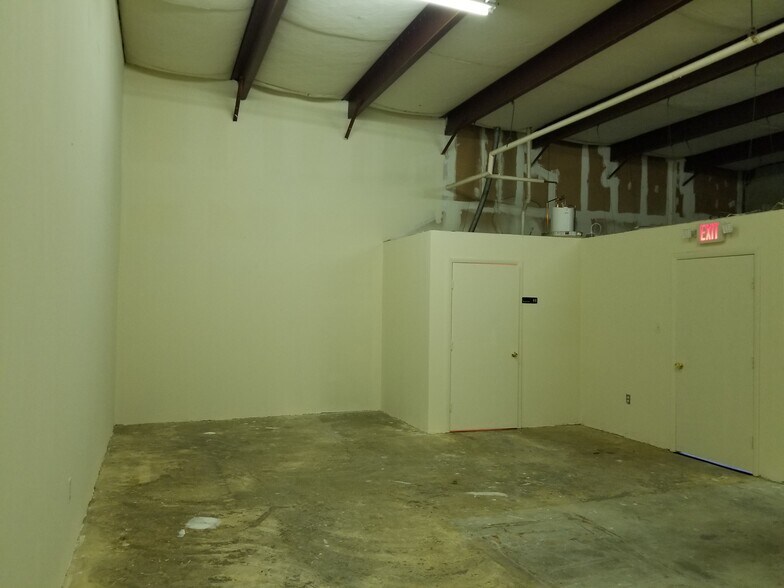 More Photos Of 9244 E Hampton Dr, Capitol Heights Unknown For Lease