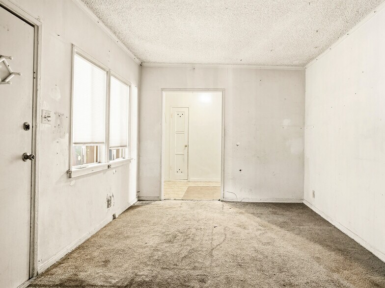 More Photos Of 1218 N Hollywood Way, Burbank Multifamily For Sale