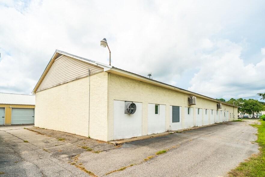 More Photos Of 1719 Signal Point Rd, Charleston Self Storage For Sale