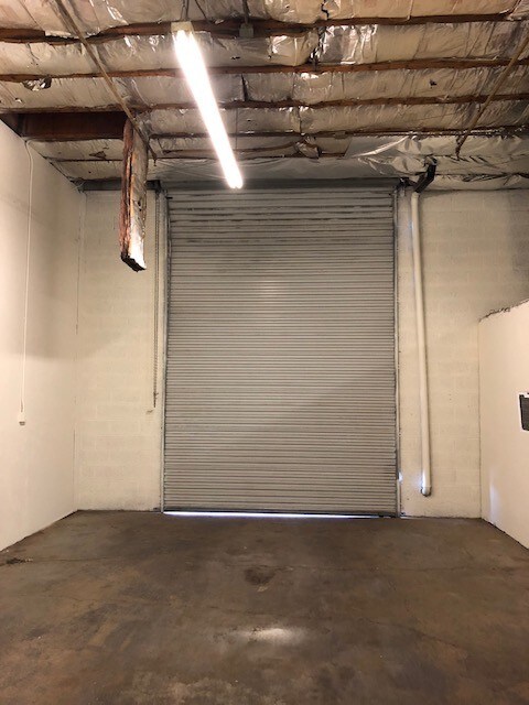 More Photos Of 3334 W McDowell Rd, Phoenix Warehouse For Lease