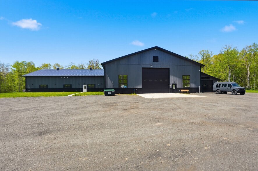 More Photos Of 51 Redder rd, Pine Bush Flex For Sale