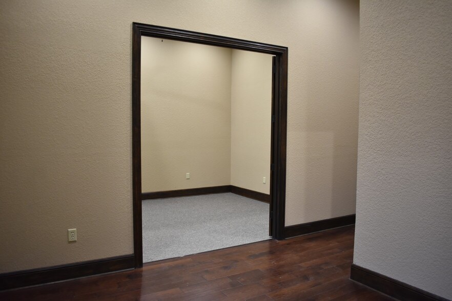 More Photos Of 5899 Preston Rd, Frisco Medical For Lease
