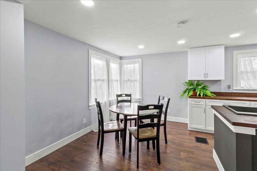 More Photos Of 8119 OH-366, Russells Point Medical For Sale