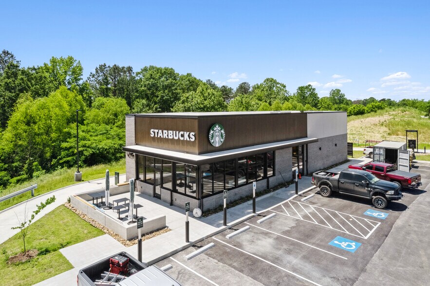 More Photos Of 2031 Oliver Lancaster Boulevard blvd, Malvern General Retail For Sale