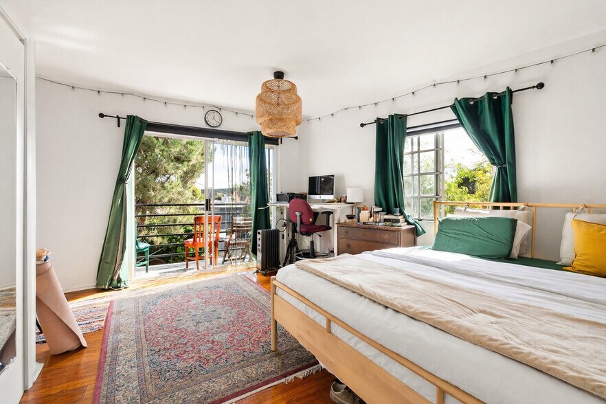 More Photos Of 960 Micheltorena St, Los Angeles Apartments For Sale