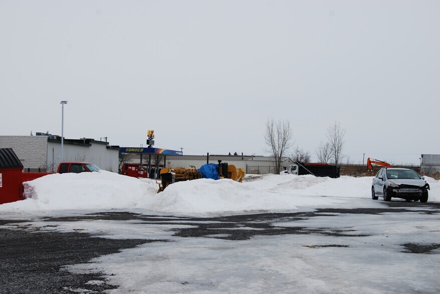 More Photos Of 23076 State Route 12, Watertown Showroom For Sale