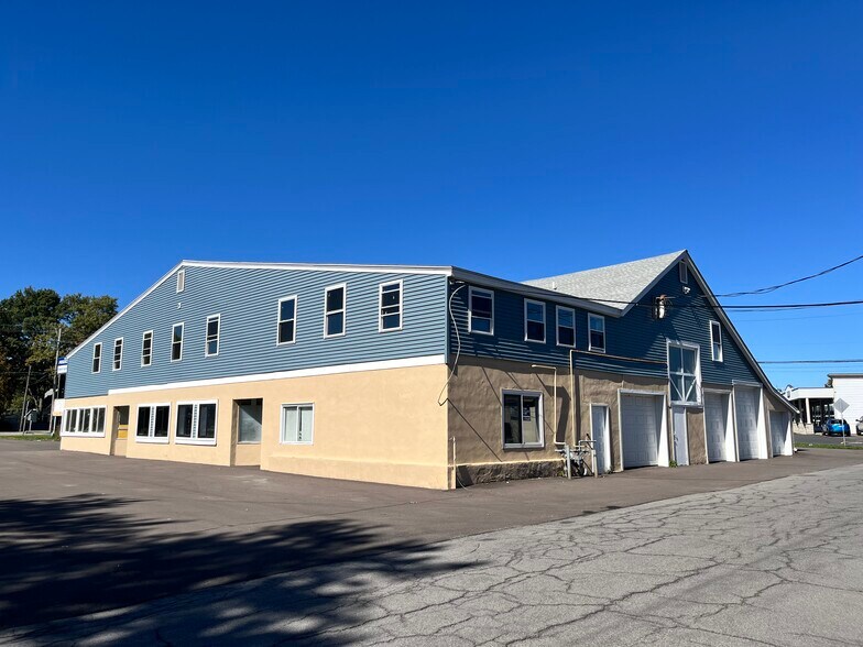 More Photos Of 1800 Brewerton Rd, Mattydale Freestanding For Sale