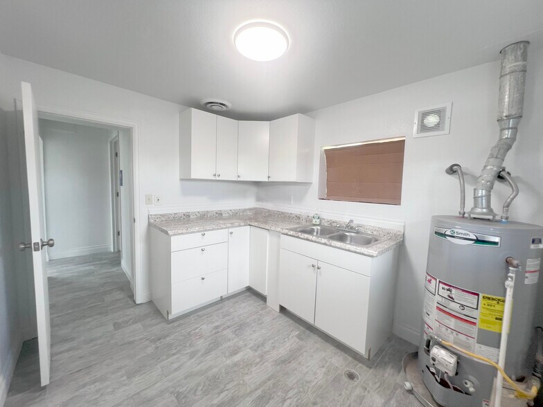 More Photos Of 2890 W 92nd Ave, Federal Heights Office For Lease