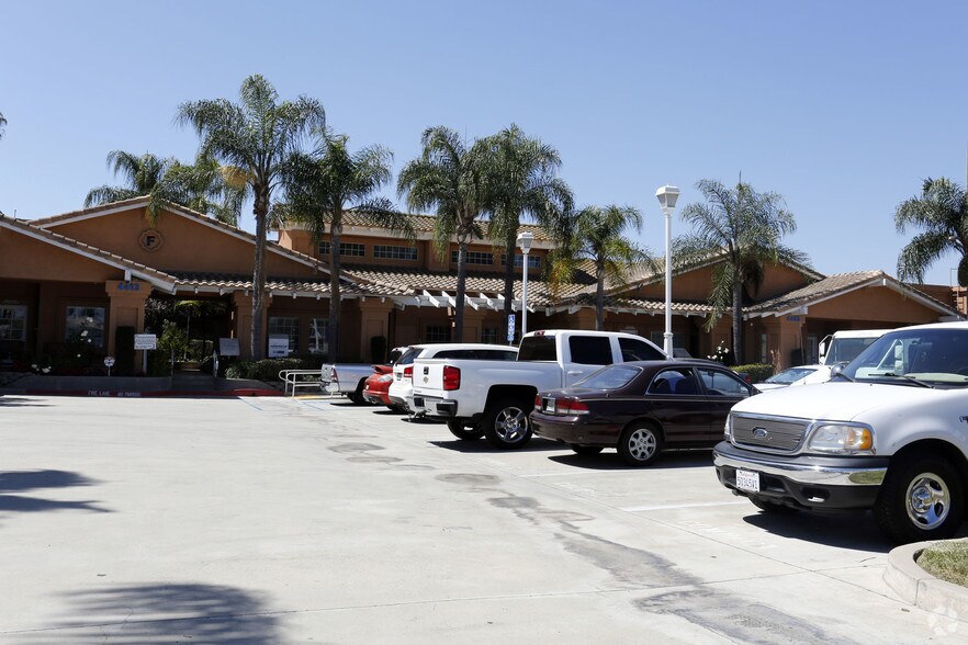 More Photos Of 4403-4413 Riverside Dr, Chino Office For Lease