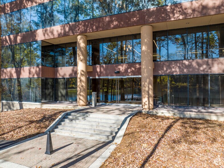 More Photos Of 44 Inverness Center Pky, Birmingham Unknown For Lease