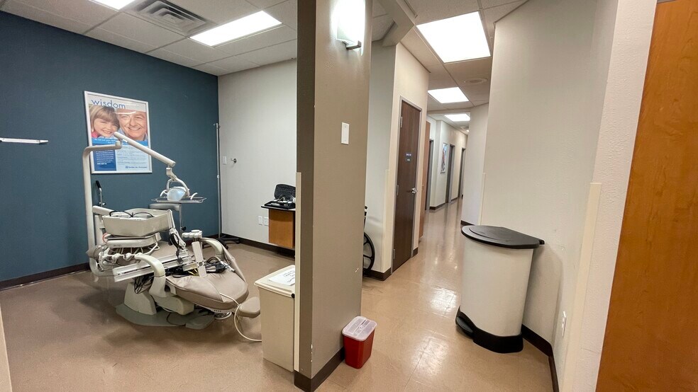 More Photos Of Westheimer @ Dunvale, Houston Unknown For Lease